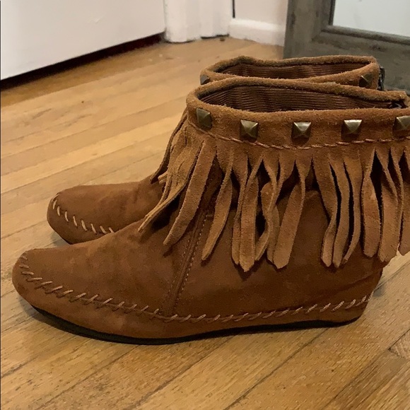 Wedged Ankle Boot Moccasin - Picture 2 of 3